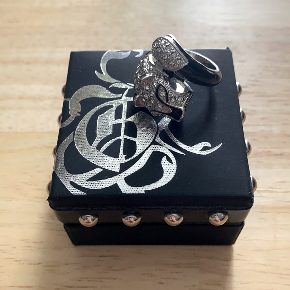 5/$25 Guess Black & Silver Crystal Tiger Ring